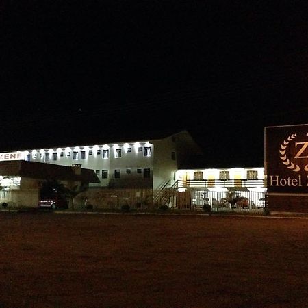 Hotel Zenf Papanduva Экстерьер фото